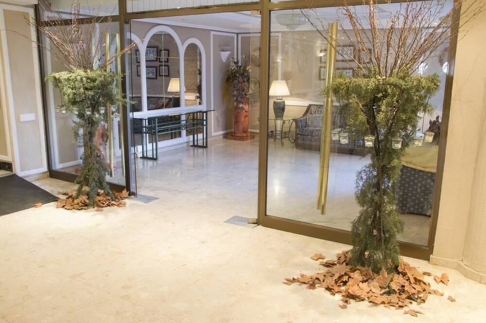 Hotel Las Cigueenas Трухільйо Екстер'єр фото
