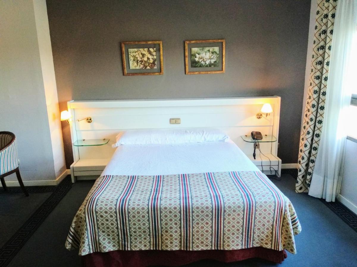 Hotel Las Cigueenas Трухільйо Екстер'єр фото